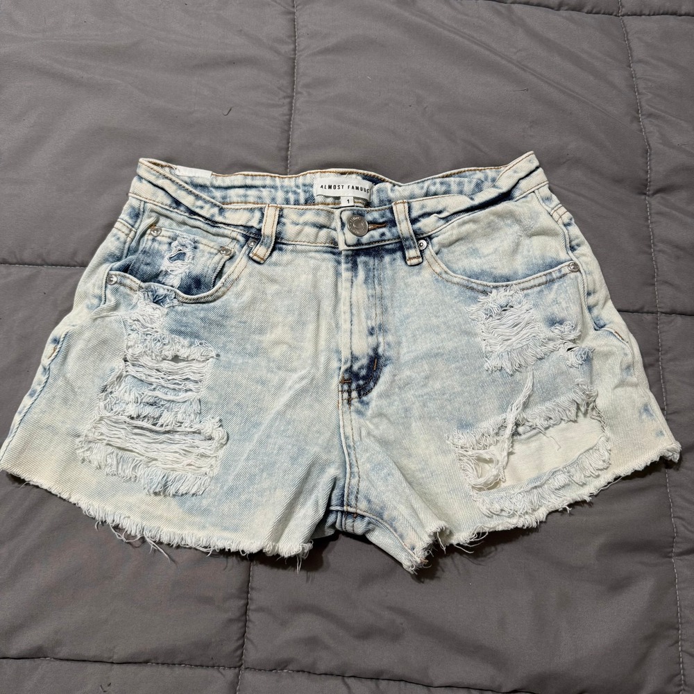 Almost Famous Distressed Acid Wash Denim Shorts Light Blue Size 1 S401A-RRK